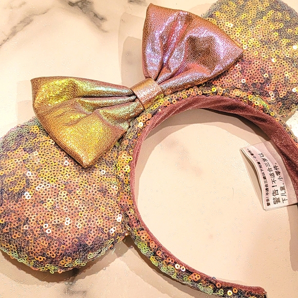 LIKE NEW - Disney Parks 50th Anniversary Earidescent Minnie Ears Headband - Picture 3 of 6